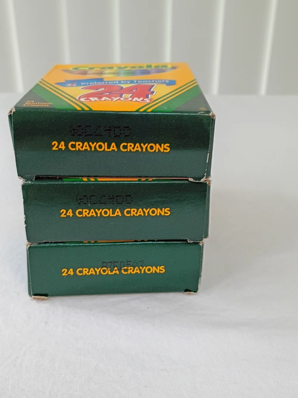 Crayola Crayons 24 Ct - Lot Of 3 Packs 2006 Nontoxic Includes Dandelion Made USA